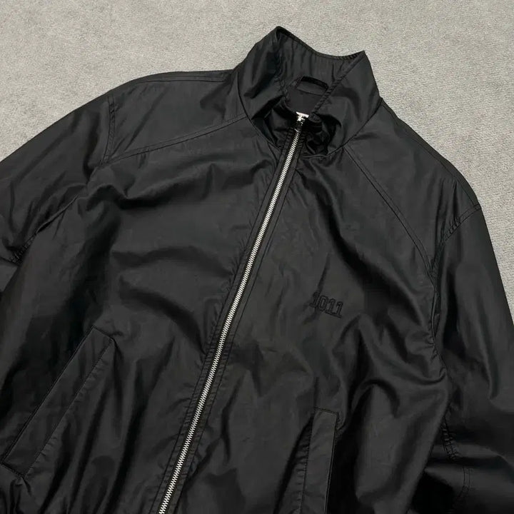 [BUNJANG] F 1011 Gallery Embroidered Logo Leather Two-Way Zip-Up Jacket / F 1011갤러리 자수 로고 레더 투웨이 집업 자켓