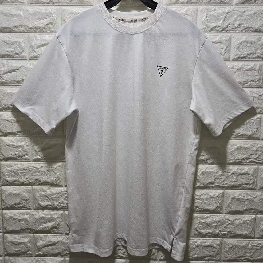 [BUNJANG] Guess Small Logo T-shirt / 게스 스몰로고 반팔티 M