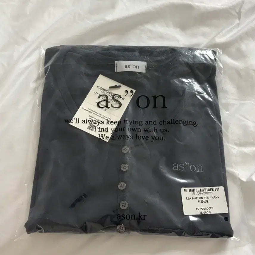 [SOLD OUT] (새상품)애즈온 버튼 티 네이비
