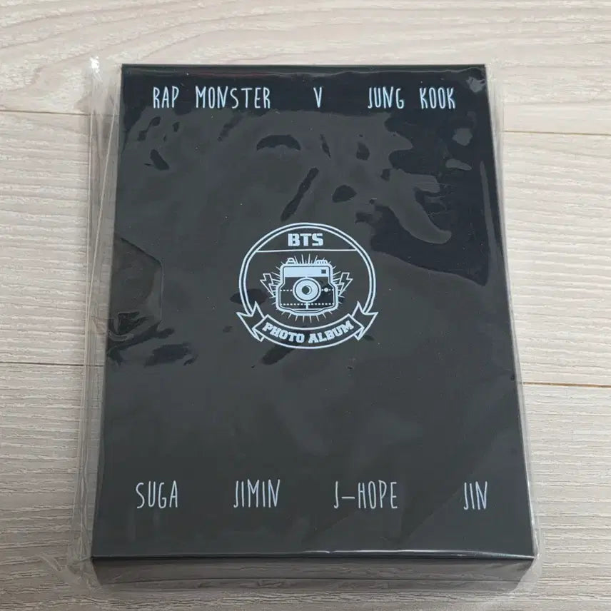 [BUNJANG] 방탄소년단 BTS 포토앨범 + 포카 5장 일괄 양도합니다. / 방탄소년단 BTS 포토앨범 + 포카 5장 일괄 양도합니다.