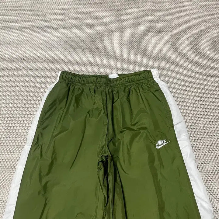 [BUNJANG] Nike Woven Training Pants (M) / M 나이키 우븐 트레이닝복 바지 하의 B.7684