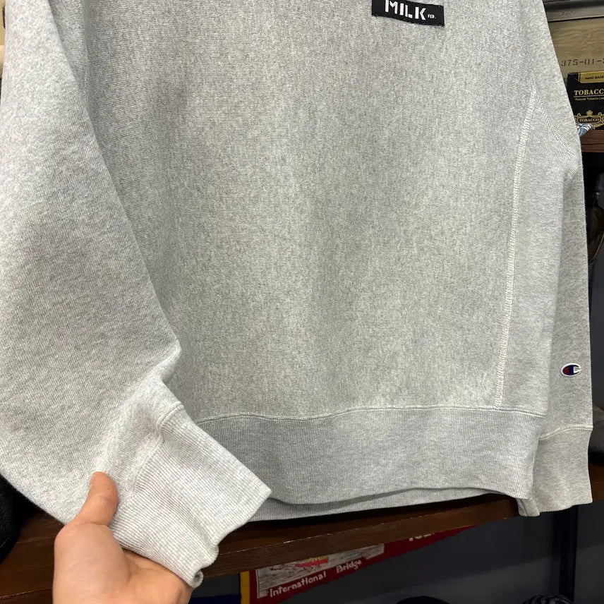 [BUNJANG] Champion x Milkfed Reverse Weave Logo Patch Sweatshirt / 챔피온X밀크페드 리버스위브 로고패치 헤비코튼 스웻셔츠 N1236