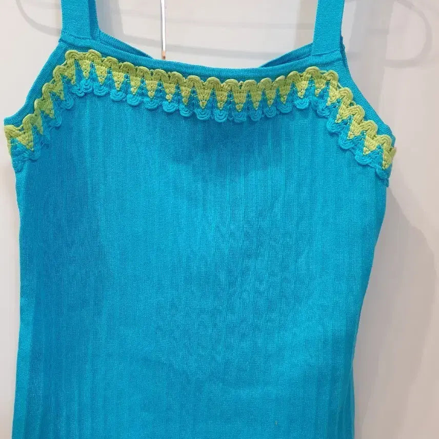 [BUNJANG] Mint Green Crochet Knit Tank Top / 민트색 크로셰 끈나시 니트