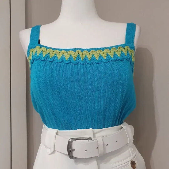 [BUNJANG] Mint Green Crochet Knit Tank Top / 민트색 크로셰 끈나시 니트