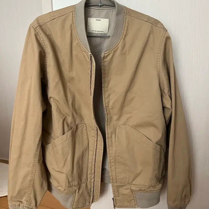 [BUNJANG] POTTERY Beige Bomber Jacket (Size 1) / POTTERY 베이지색 봄버 자켓 1사이즈