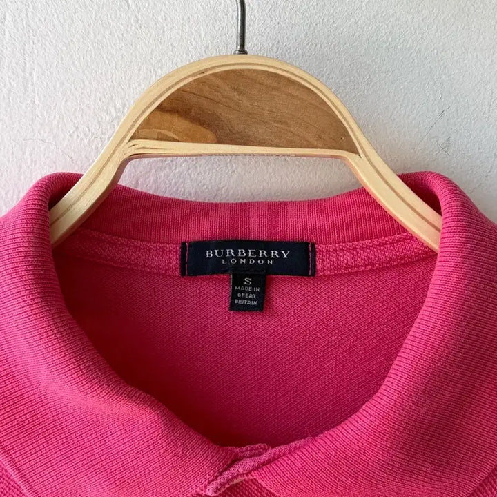 [SOLD OUT] 버버리 핑크 반팔 폴로 티셔츠 S 95