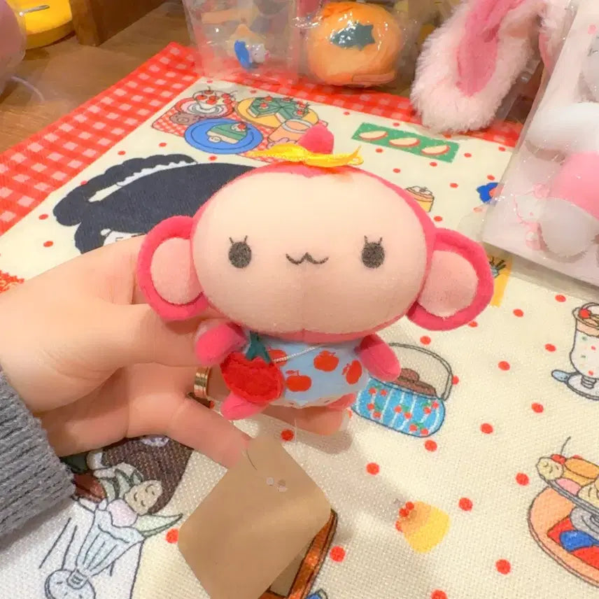 [BUNJANG] Sinada Monkey Pink Apple Plush Doll / 고전 시나다 원숭이 핑크 사과 인형