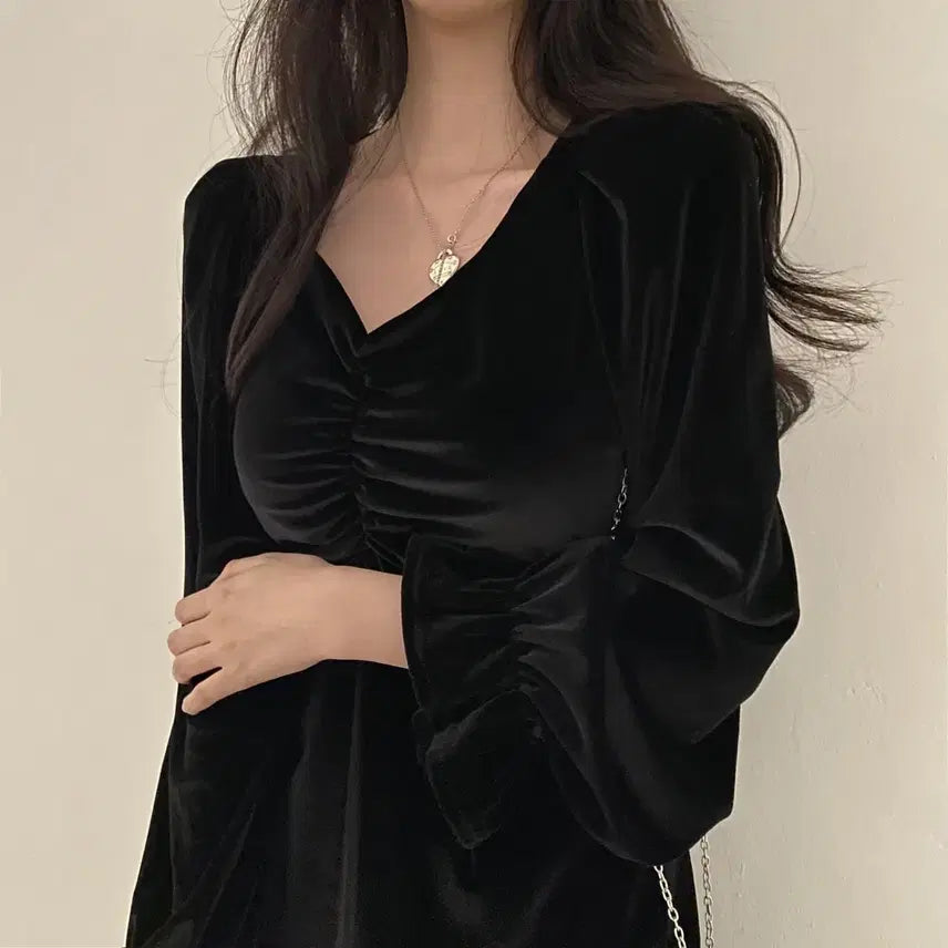 [BUNJANG] 에이블리 무신사 지그재그 연말룩 공겜여주 에이블리 벨벳 블랙 원피스 / 에이블리 무신사 지그재그 연말룩 공겜여주 에이블리 벨벳 블랙 원피스