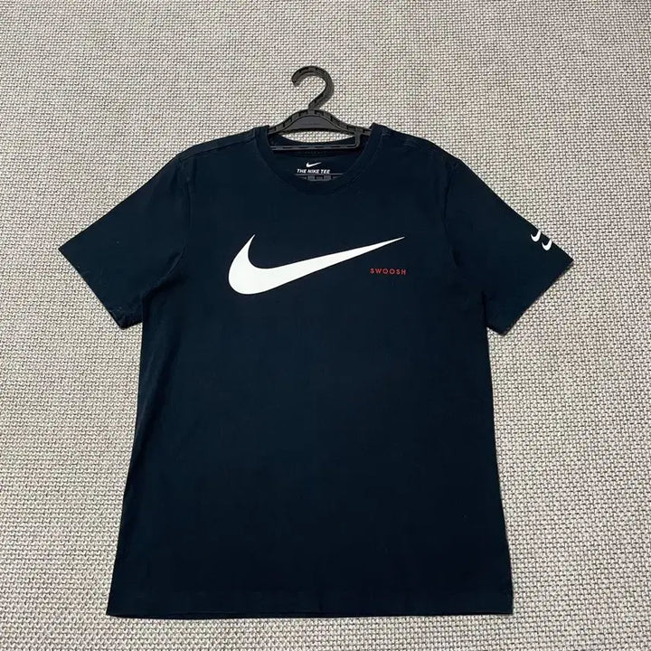 [BUNJANG] Nike Swoosh Round Short Sleeve T-shirt / M 나이키 스우시 라운드 반팔티 B.7618