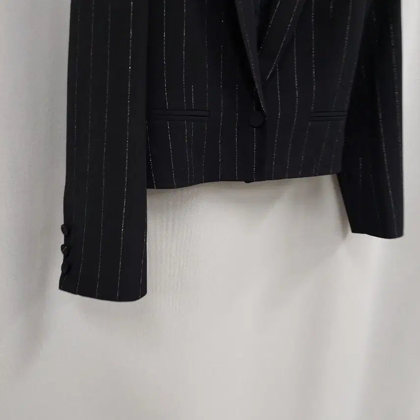 [BUNJANG] Claudie Pierlot Cropped Jacket / 끌로디피에로 크롭 자켓