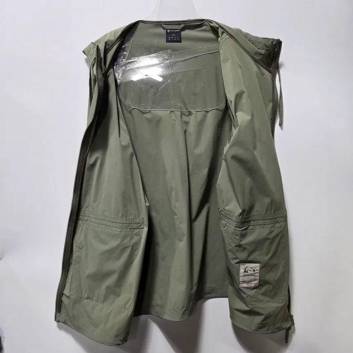 [SOLD OUT] 스노우피크 어패럴 후드 바람막이 105 26042103
