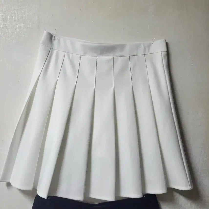 [SOLD OUT] 새상품)플리츠 밴딩 테니스 골프 스커트L