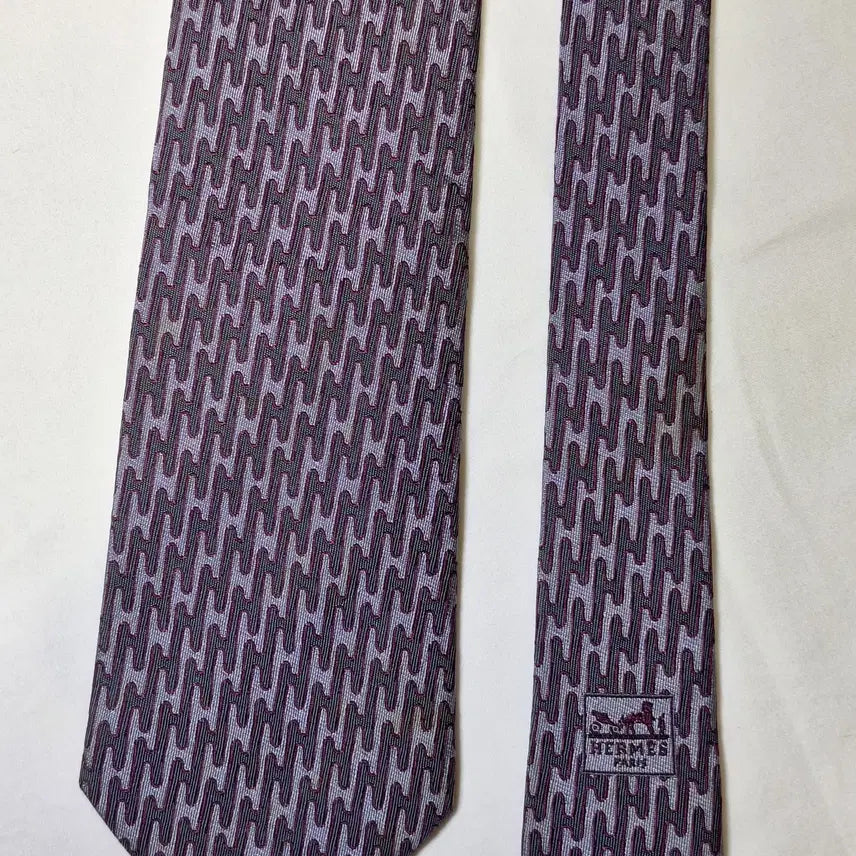 [BUNJANG] Hermes Lavender Burgundy Wave Silk Tie / 에르메스 라벤더 버건디 웨이브 넥타이