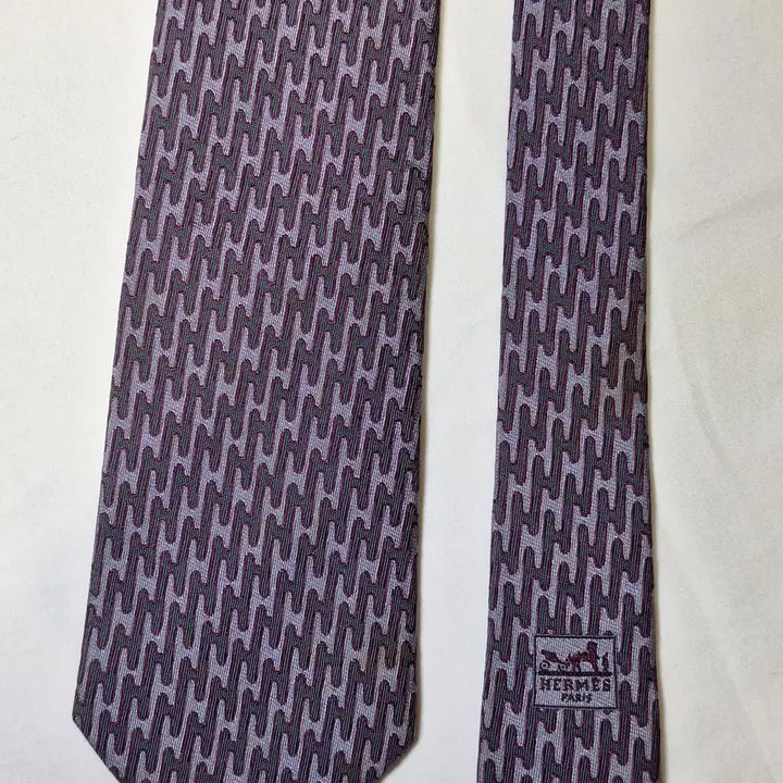 [BUNJANG] Hermes Lavender Burgundy Wave Silk Tie / 에르메스 라벤더 버건디 웨이브 넥타이