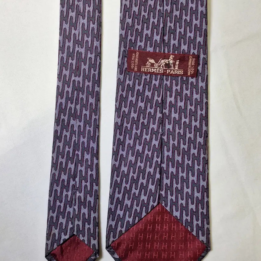 [BUNJANG] Hermes Lavender Burgundy Wave Silk Tie / 에르메스 라벤더 버건디 웨이브 넥타이