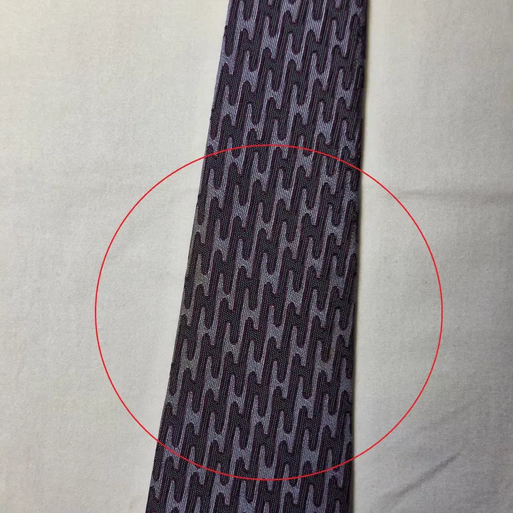 [BUNJANG] Hermes Lavender Burgundy Wave Silk Tie / 에르메스 라벤더 버건디 웨이브 넥타이