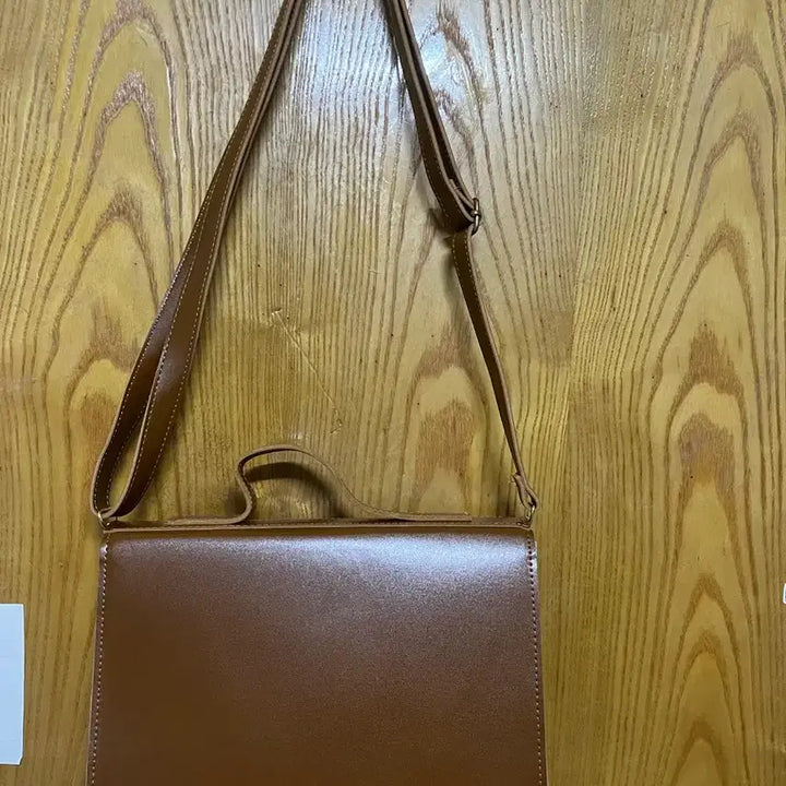 [SOLD OUT] 브라운 레더 사첼백 크로스백