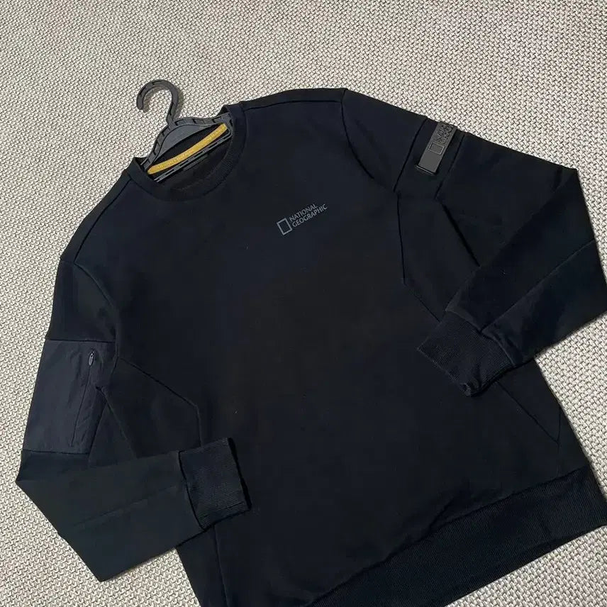 [BUNJANG] National Geographic Round Neck Sweatshirt / S 네셔널지오그래픽 라운드 맨투맨 B.7705