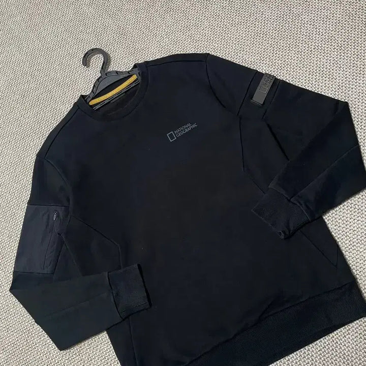 [BUNJANG] National Geographic Round Neck Sweatshirt / S 네셔널지오그래픽 라운드 맨투맨 B.7705