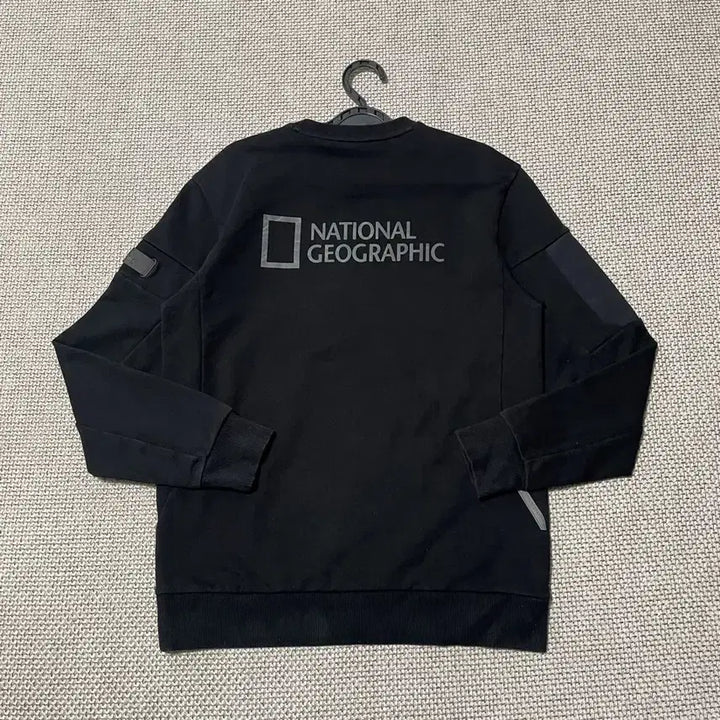 [BUNJANG] National Geographic Round Neck Sweatshirt / S 네셔널지오그래픽 라운드 맨투맨 B.7705