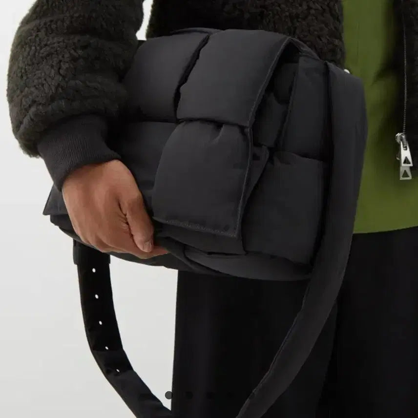 [BUNJANG] Jucaspace Padded Cassette Bag / 주카스페이스 패디드 카세트 백