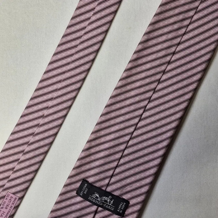 [SOLD OUT] 에르메스 라이트핑크 사선도트 실크 넥타이