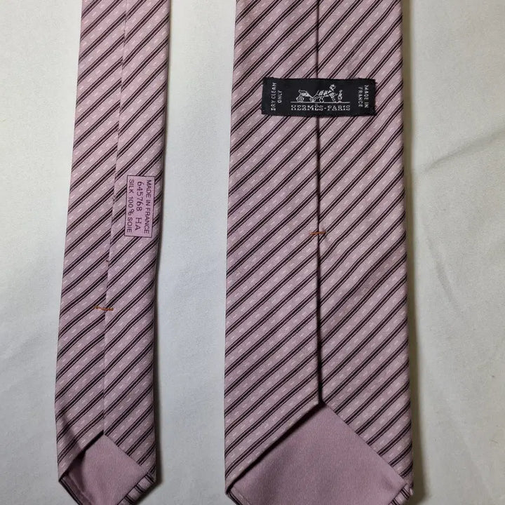 [SOLD OUT] 에르메스 라이트핑크 사선도트 실크 넥타이
