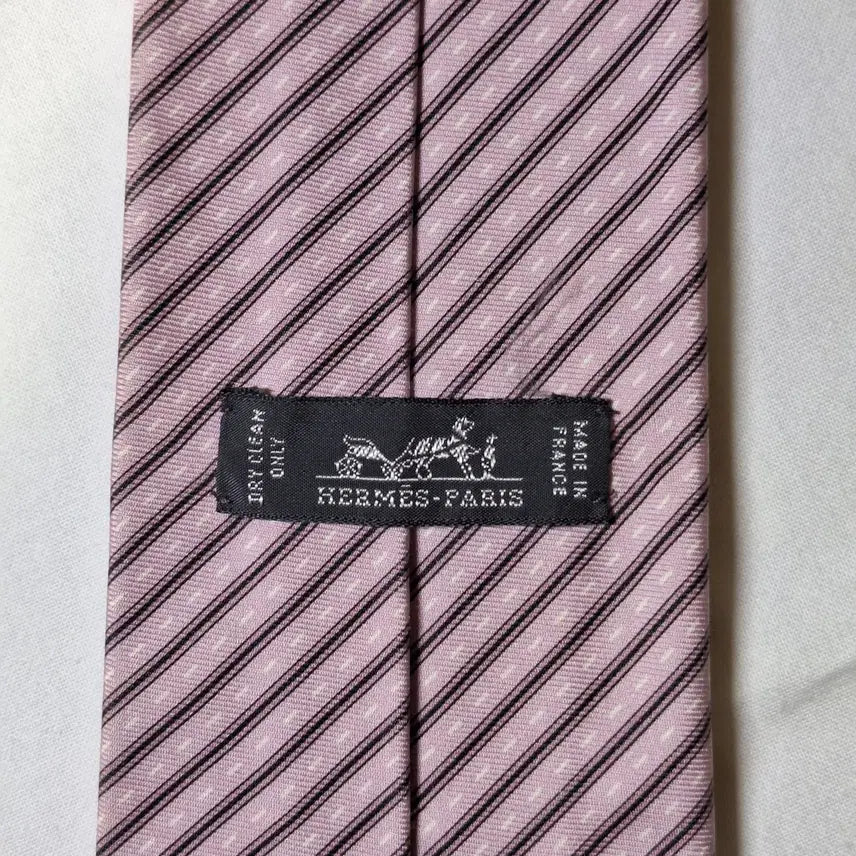[SOLD OUT] 에르메스 라이트핑크 사선도트 실크 넥타이