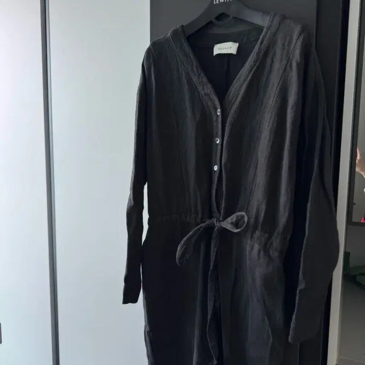 [BUNJANG] Ncssry Linen V-neck Jumpsuit Black / 네세서리 ncssry 린넨 브이넥 점프수트 블랙