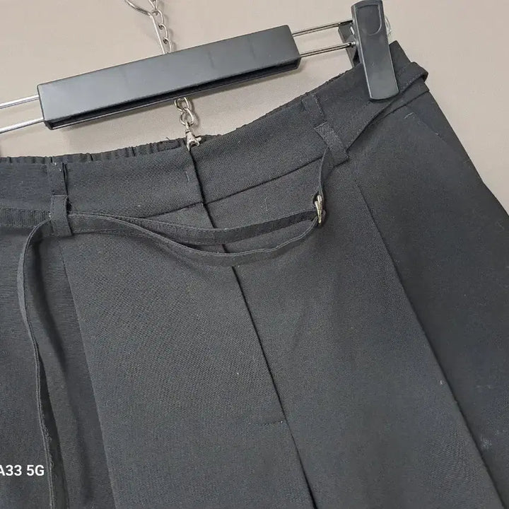[SOLD OUT] 로엠 블랙 와이드 벨트 슬랙스