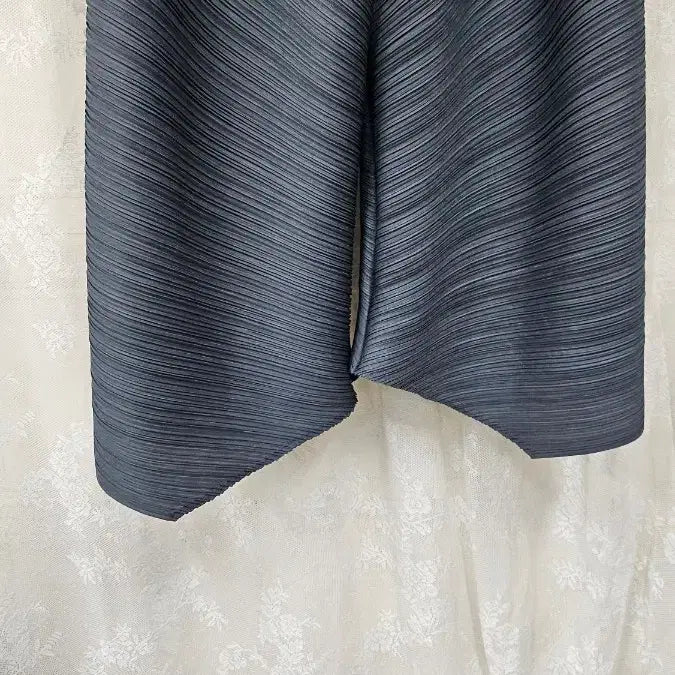 [SOLD OUT] 플리츠 주름 와이드 팬츠 그레이