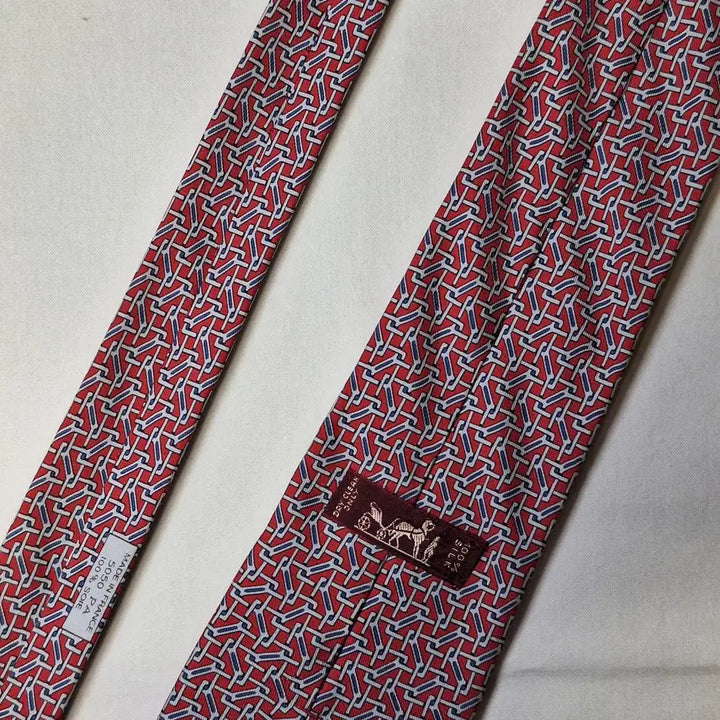[SOLD OUT] 에르메스 레드 블루 링크패턴 실크 넥타이