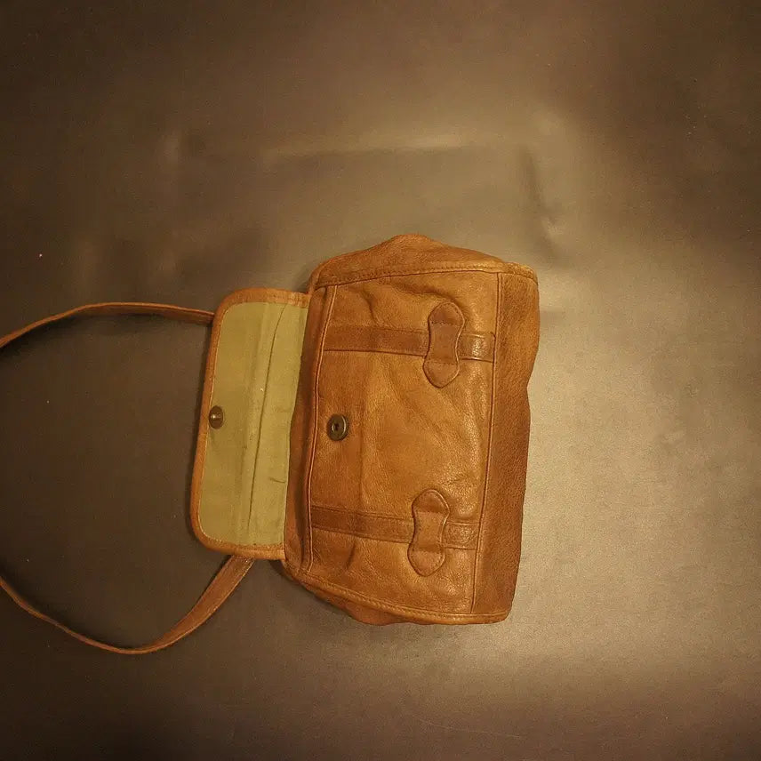 [BUNJANG] Vintage Leather Crossbody Bag / 430 크로스백 크로스가방 레더백 빈티지 가죽가방 레더가방 토트백