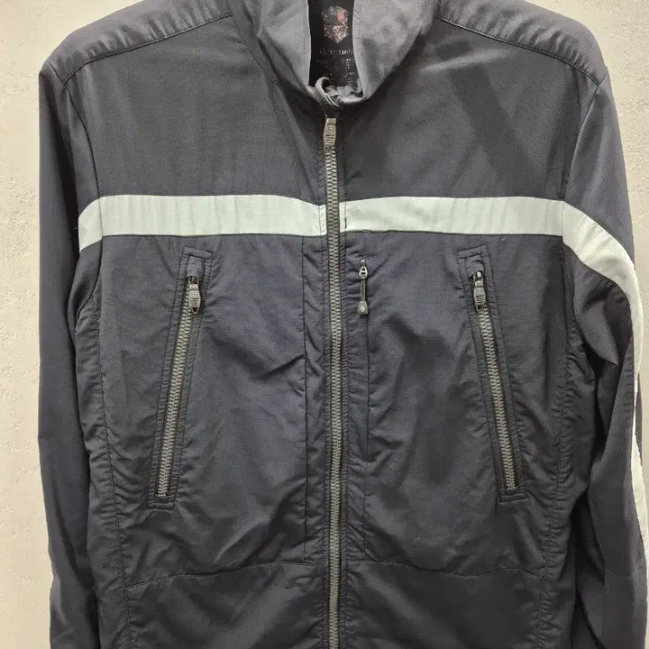 [BUNJANG] Victorinox Windbreaker Jacket M Navy / 빅토리녹스 바람막이 자켓 M 네이비