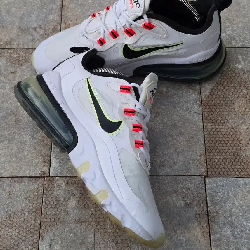 [BUNJANG] Nike Air Max 270 React SE World Wide Sneakers / (235)나이키 에어맥스 270 리액트 se 월드 와이드 스니커즈