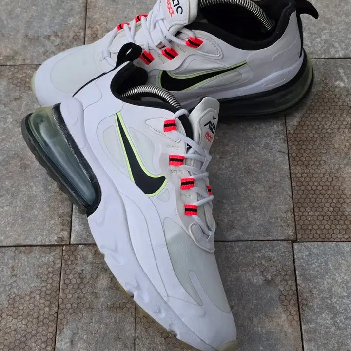[BUNJANG] Nike Air Max 270 React SE World Wide Sneakers / (235)나이키 에어맥스 270 리액트 se 월드 와이드 스니커즈