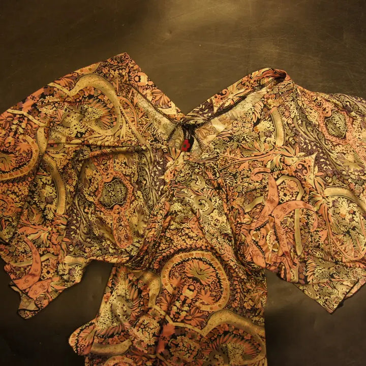 [BUNJANG] Vintage Floral Blouse / 2317 기모복고블라우스 여성티셔츠 여자티셔츠 플라워블라우스