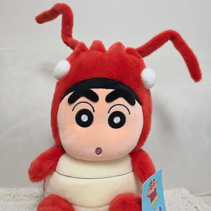 [BUNJANG] Crayon Shin-chan Lobster Costume Plush Doll / 짱구 랍스터 인형