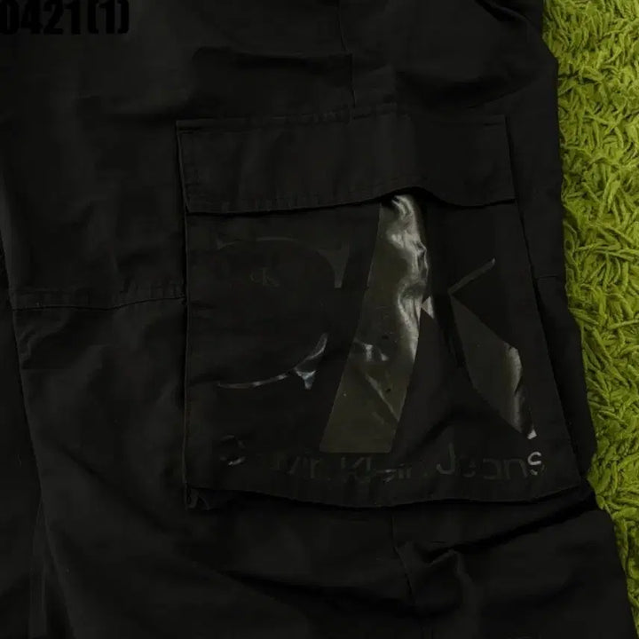 [BUNJANG] Calvin Klein Black Cargo Jogger Pants L / 캘빈클라인 블랙 카고 조거 팬츠 L
