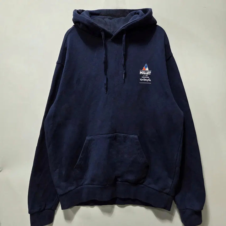 [BUNJANG] Millet X Mark Gonzales Navy Hoodie / 밀레 X 마크 곤잘레스 로고 네이비 후드티 100 26042110