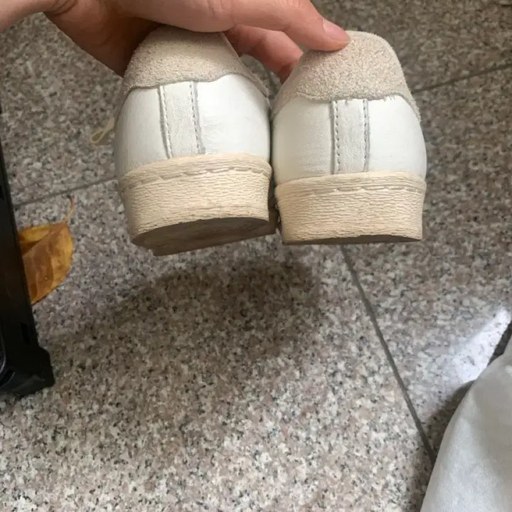 [SOLD OUT] 도쿄구매)아디다스 슈퍼스타82 화이트 알루미늄 230