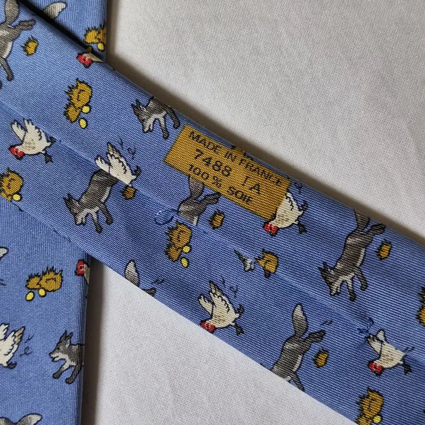 [BUNJANG] Hermes Sky Blue Fox and Chicken Pattern Silk Tie / 에르메스 스카이블루 여우 닭패턴 실크 넥타이