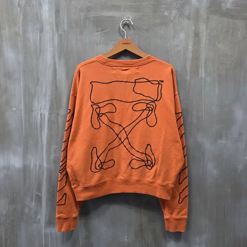 [BUNJANG] Off-White Arrow Embroidered Sweatshirt (S-M) / 오프화이트 애로우 자수 맨투맨/여성(S-M)/ST3163