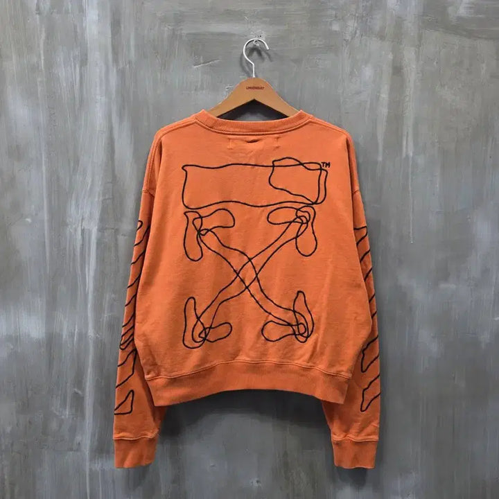 [BUNJANG] Off-White Arrow Embroidered Sweatshirt (S-M) / 오프화이트 애로우 자수 맨투맨/여성(S-M)/ST3163