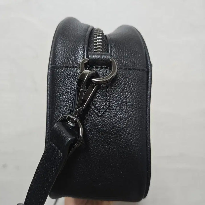 [BUNJANG] 에스콰이어 블랙 가죽 크로스백 / 에스콰이어 블랙 가죽 크로스백