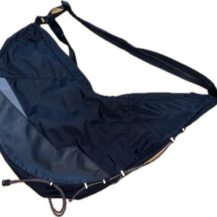 [BUNJANG] Differentis Sling Bag / 디프런티스(디프런트이즈오케이) 슬링백