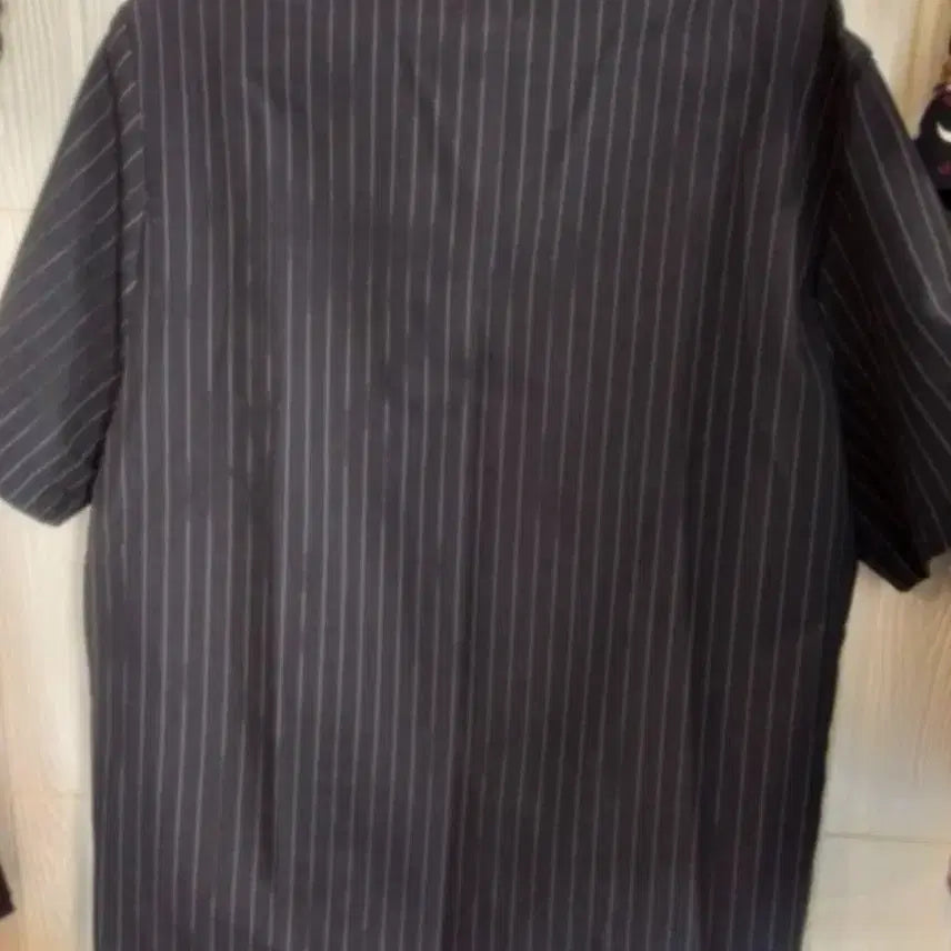 [BUNJANG] Black Striped Short Sleeve Shirt / 검정 스트라이프 반팔 남방 셔츠