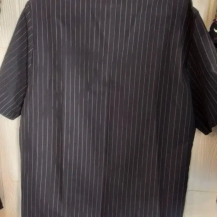 [BUNJANG] Black Striped Short Sleeve Shirt / 검정 스트라이프 반팔 남방 셔츠