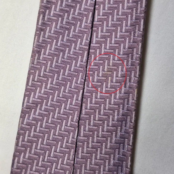 [BUNJANG] Hermès Lilac Geometric Silk Necktie / 에르메스 라일락 기하패턴 실크 넥타이