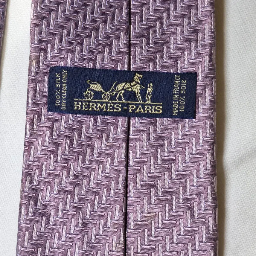 [BUNJANG] Hermès Lilac Geometric Silk Necktie / 에르메스 라일락 기하패턴 실크 넥타이
